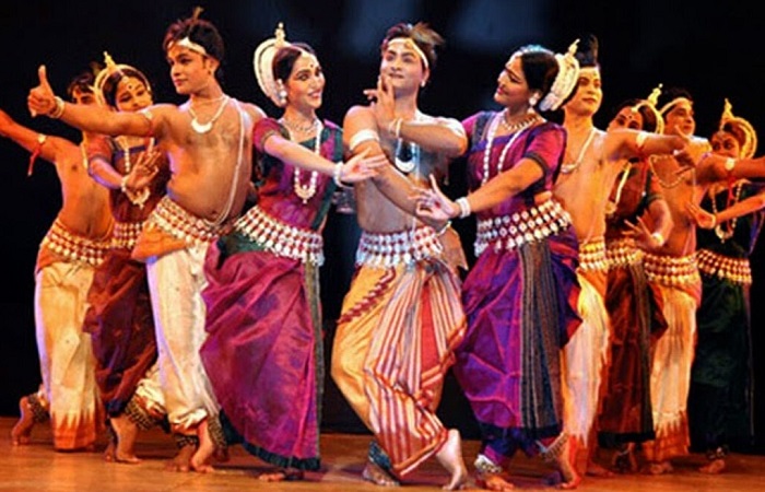 Denzong Gnenha Dance